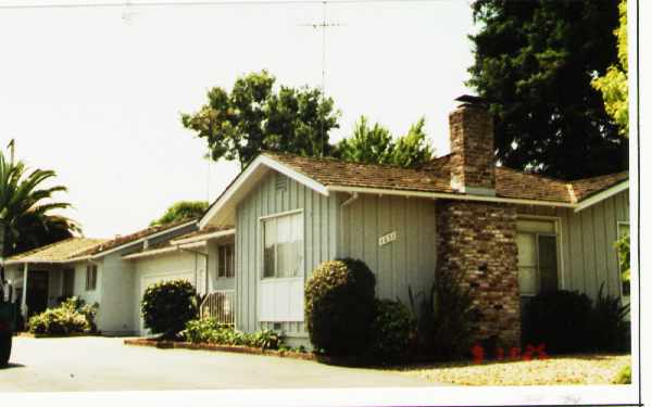 1691-1693 Lark Ave in Redwood City, CA - Building Photo - Building Photo