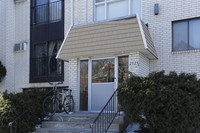 2525 Harriet Ave S in Minneapolis, MN - Foto de edificio - Building Photo