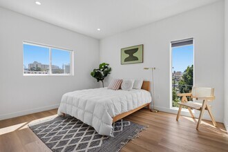 234 S Carondelet St in Los Angeles, CA - Building Photo - Building Photo