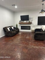 2266 E Willis Rd in Gilbert, AZ - Building Photo