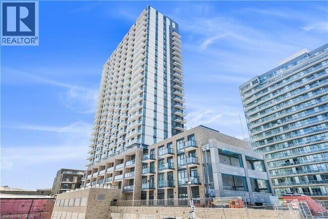 55 Duke St W in Kitchener, ON - Building Photo - Building Photo