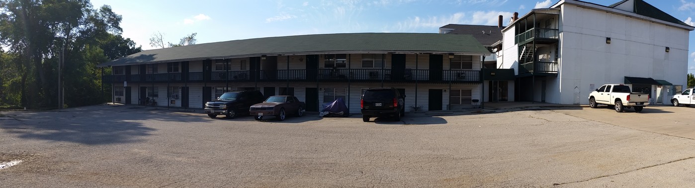 Eastside Terrace Apartments in Jefferson City, MO - Foto de edificio