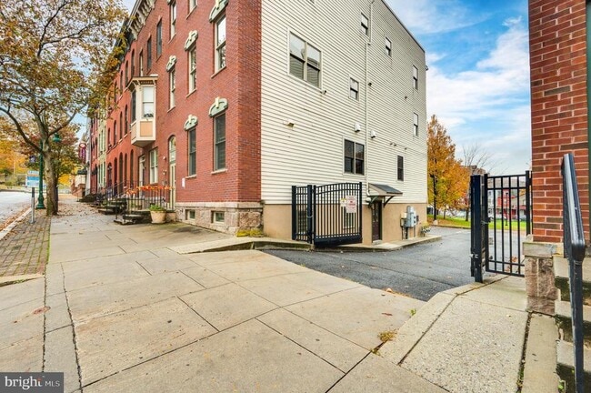 1020 Penn St in Reading, PA - Building Photo - Building Photo