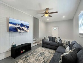 501 W 9th St in Rincon, GA - Building Photo - Building Photo