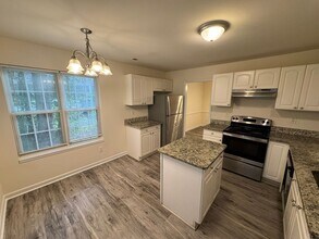 6610 Cedar Cliff Dr in Charlotte, NC - Building Photo - Building Photo