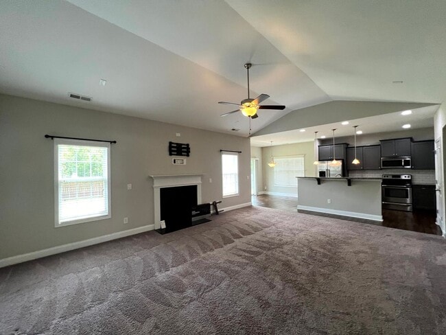 198 Meherrin Lp in Raeford, NC - Building Photo - Building Photo