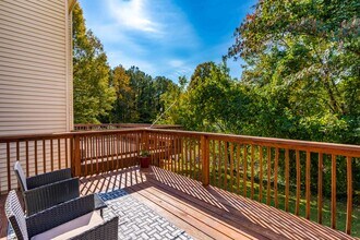 1708 Ithaca Ln in Raleigh, NC - Foto de edificio - Building Photo