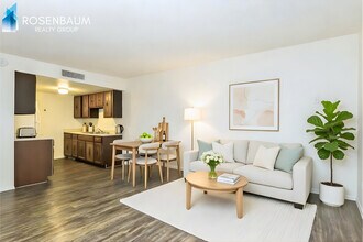 Alvernon Plaza in Tucson, AZ - Foto de edificio - Building Photo