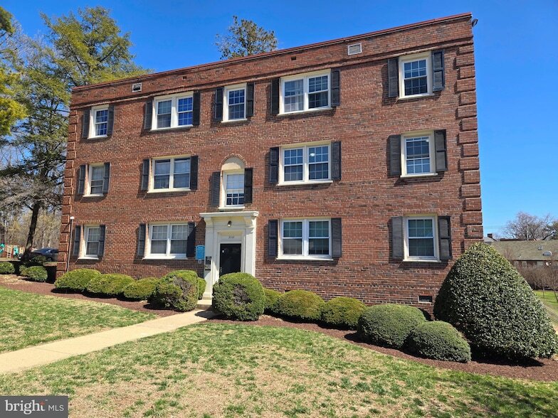 2000 37th St SE in Washington, DC - Foto de edificio