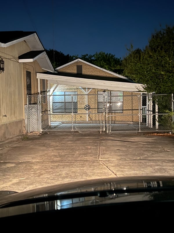 1615 Cincinnati Ave, Unit 3 in San Antonio, TX - Foto de edificio - Building Photo