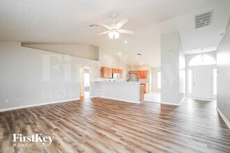 2516 NW 8th Pl in Cape Coral, FL - Building Photo - Building Photo