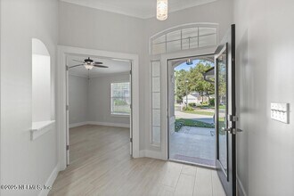 744 Dewdrop Loop in Jacksonville, FL - Building Photo - Building Photo