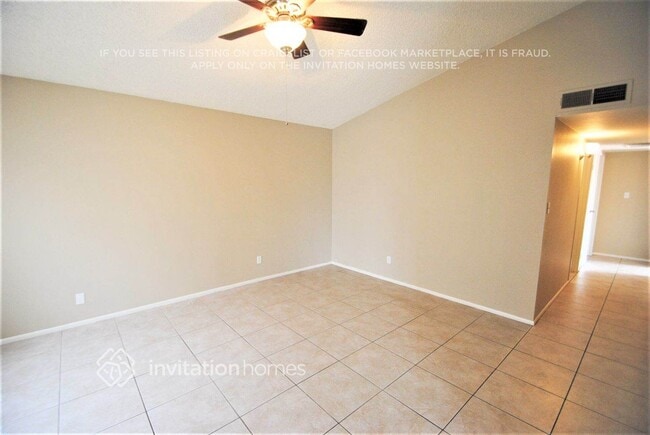 6117 W Mauna Loa Ln in Glendale, AZ - Building Photo - Building Photo