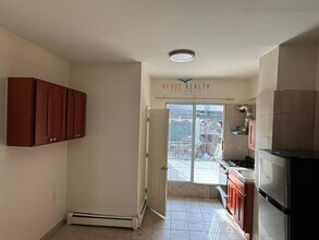 26-61-61 30th St in Queens, NY - Building Photo - Building Photo