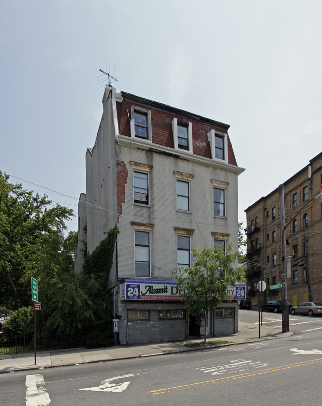 506 Richmond Ter in Staten Island, NY - Building Photo - Building Photo