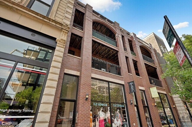 1035 W Madison St in Chicago, IL - Building Photo - Building Photo