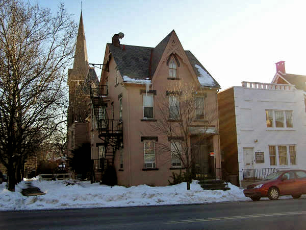 537 High St in Bethlehem, PA - Foto de edificio