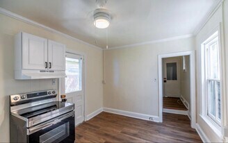 151 Chestnut St, Unit 2 in Pottstown, PA - Building Photo