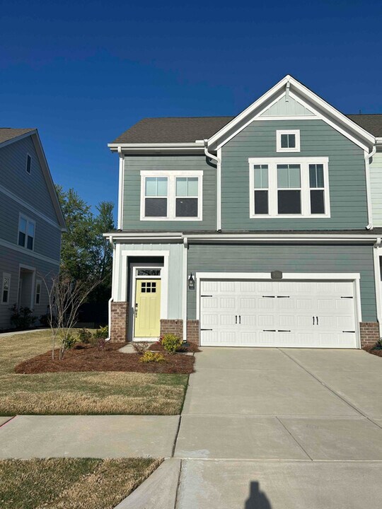 8138 Houser St in Cornelius, NC - Building Photo