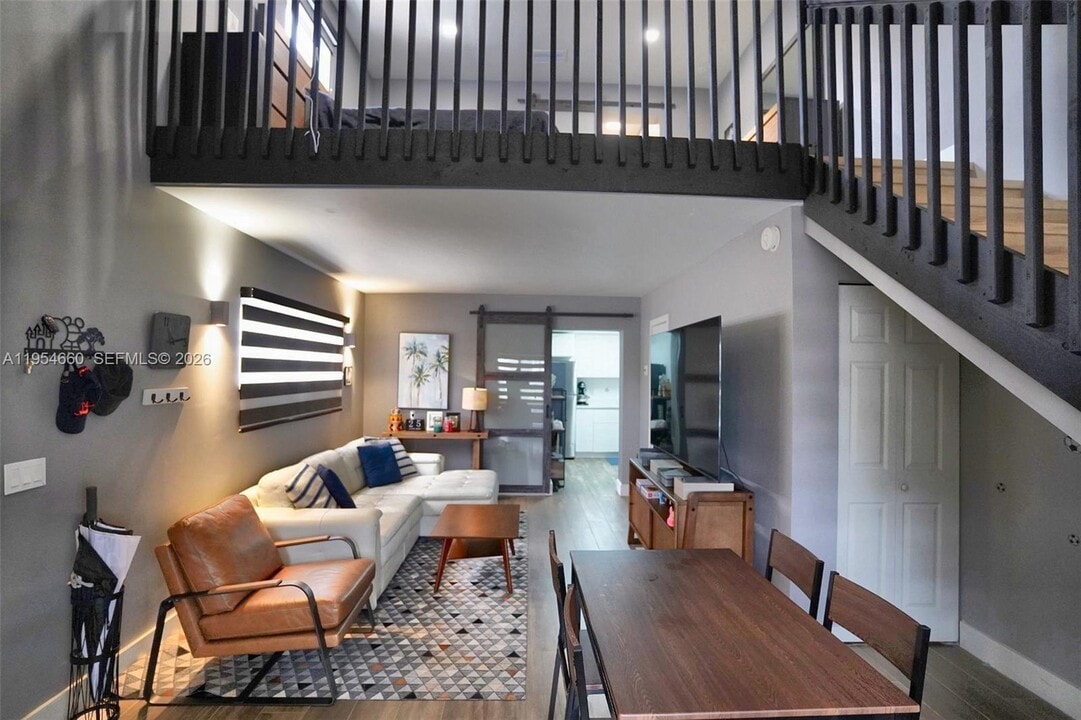 3200 Coral Springs Dr in Coral Springs, FL - Building Photo