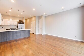 1509 N Campbell Ave in Chicago, IL - Building Photo - Building Photo