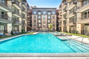 Cornell Midtown in Dallas, TX - Building Photo