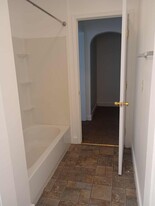 4 Altamont Terrace, Unit 6 in Cumberland, MD - Building Photo