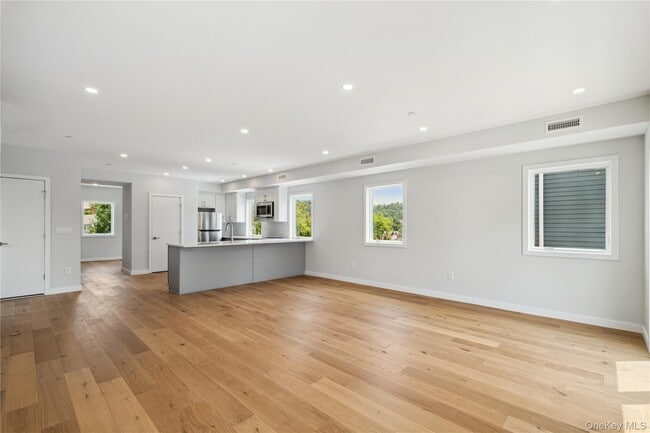 46 Hudson St in Tarrytown, NY - Building Photo - Building Photo