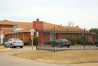 Mingo Manor in Tulsa, OK - Building Photo - Building Photo