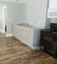 820 Charleston St in Lincoln, NE - Building Photo - Building Photo