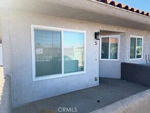 79740 Ave 42, Unit E in Bermuda Dunes, CA - Foto de edificio - Building Photo