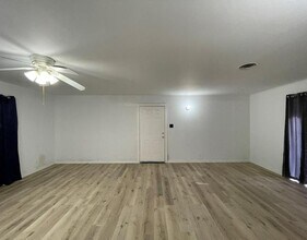 7058 Concho St in Houston, TX - Building Photo - Building Photo