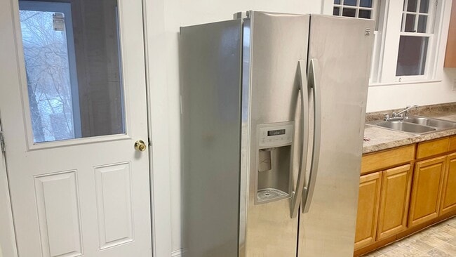 73-75 Wallingford Ave in Athol, MA - Building Photo - Building Photo