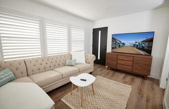 728 Euclid St in Santa Monica, CA - Foto de edificio - Building Photo