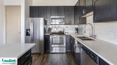 5005 Galleria Dr, Unit 2105 in Farmers Branch, TX - Building Photo - Building Photo