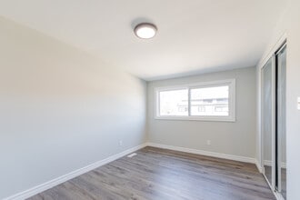 240-280 Montmorency in Hamilton, ON - Building Photo - Building Photo