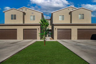 Terra at Enchanted Hills in Rio Rancho, NM - Building Photo - Building Photo