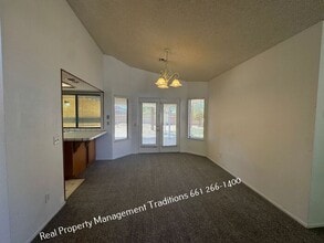 37013 Waterman Ave in Palmdale, CA - Building Photo - Building Photo