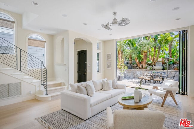 property at 707 Jasmine Ave