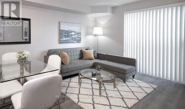 5191 Dundas St W in Toronto, ON - Building Photo - Building Photo