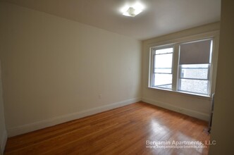 119 Sutherland Rd, Unit H in Boston, MA - Building Photo - Building Photo