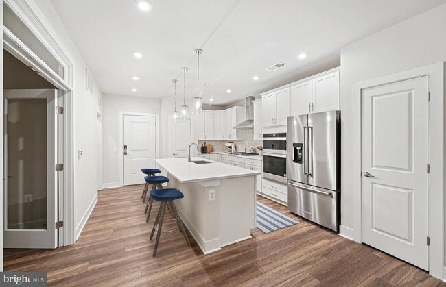 104 Saint Ives Pl, Unit 109 in Oxon Hill, MD - Building Photo - Building Photo