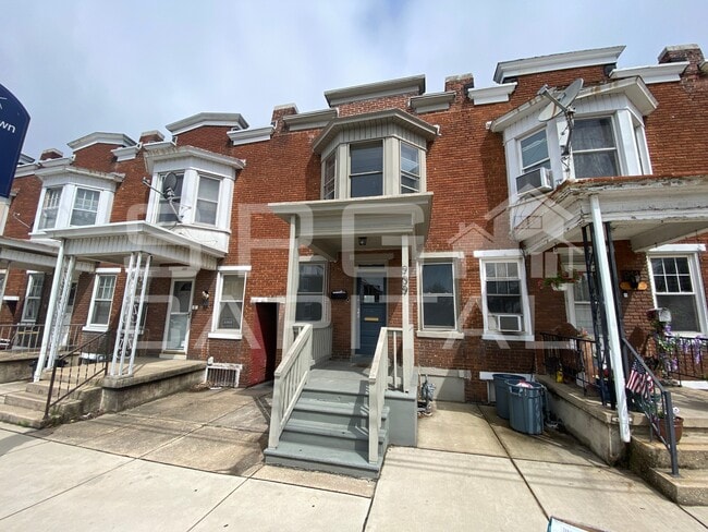 property at 909 E Philadelphia St