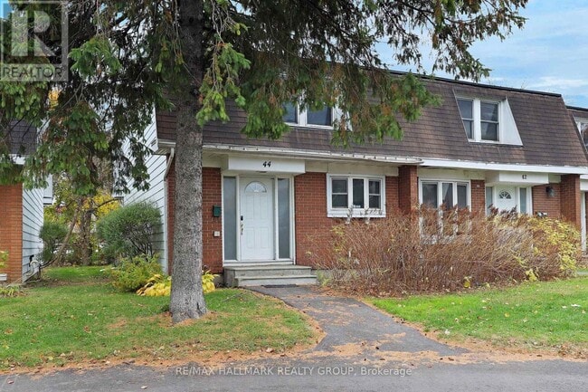 property at 920 Dynes Rd