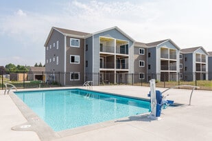 Lakeshore Flats in Grand Haven, MI - Building Photo