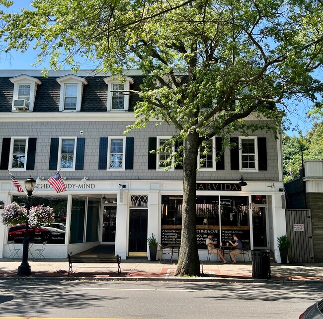 885 Post Rd Rentals in Darien, CT