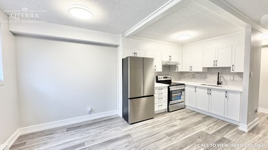 350 Malaga Rd in Oshawa, ON - Building Photo - Building Photo