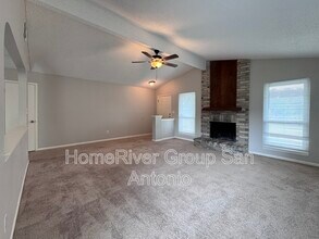 12160 Stoney Bridge in San Antonio, TX - Building Photo - Building Photo