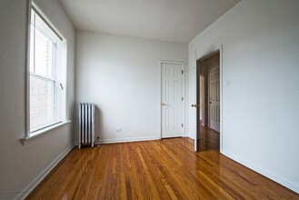 8155 S Ingleside in Chicago, IL - Building Photo - Building Photo