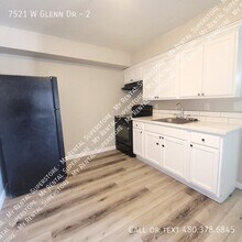 7521 W Glenn Dr in Glendale, AZ - Building Photo - Building Photo